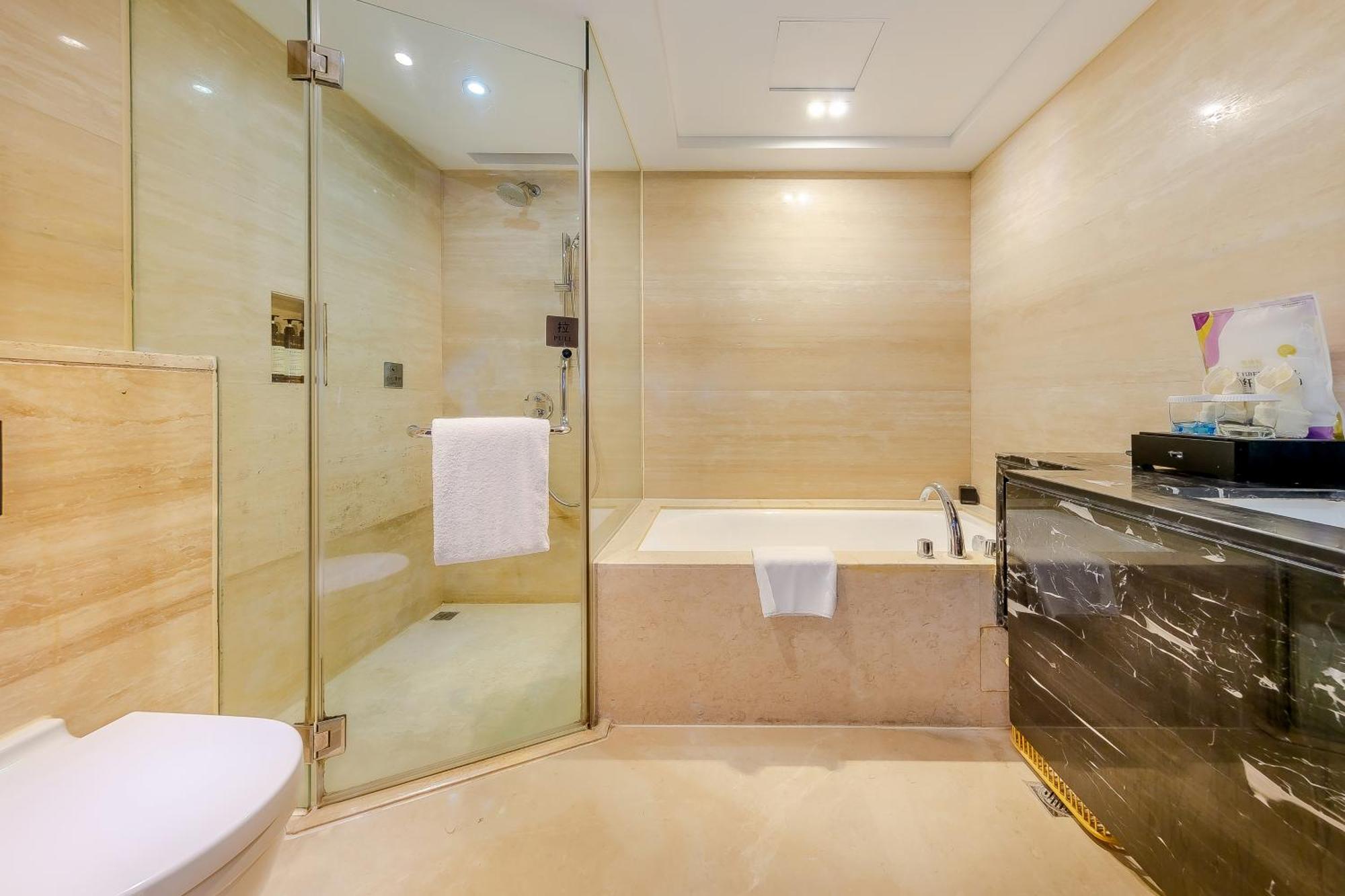 Celebrity Upper Class Hotel 청두 외부 사진