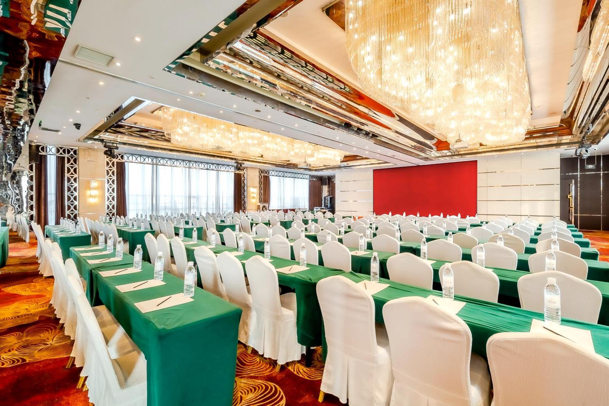 Celebrity Upper Class Hotel 청두 외부 사진