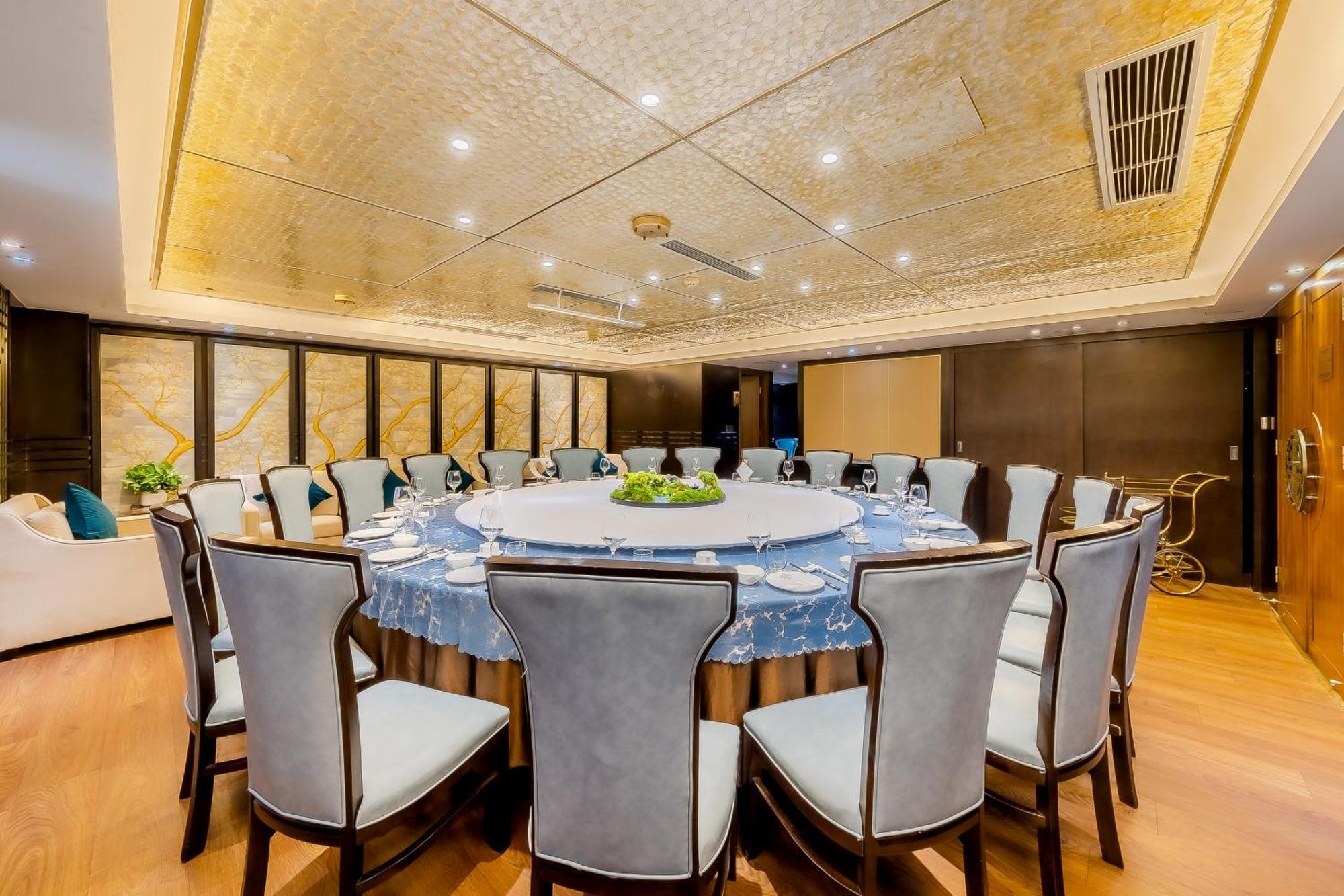 Celebrity Upper Class Hotel 청두 외부 사진
