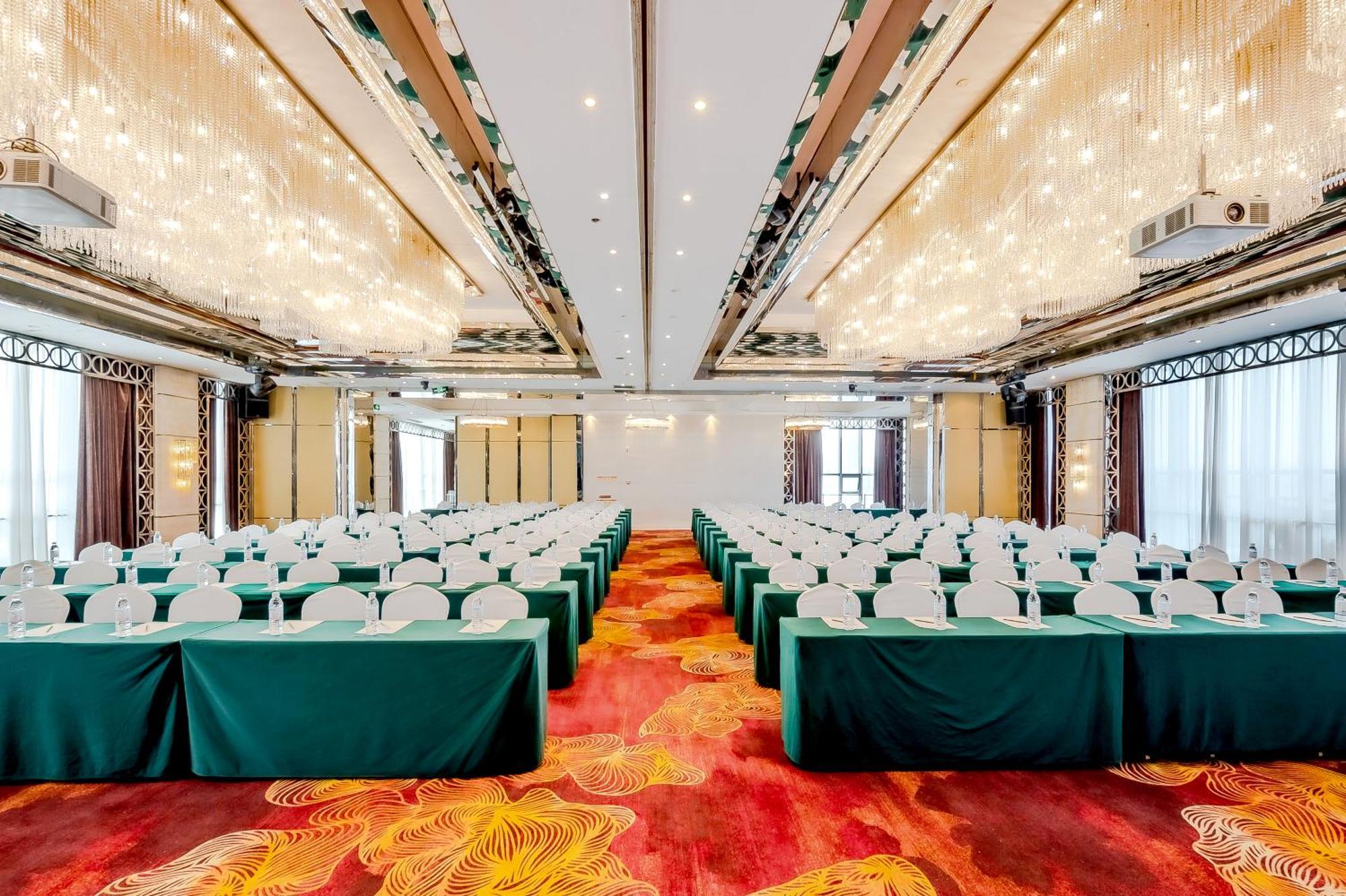 Celebrity Upper Class Hotel 청두 외부 사진