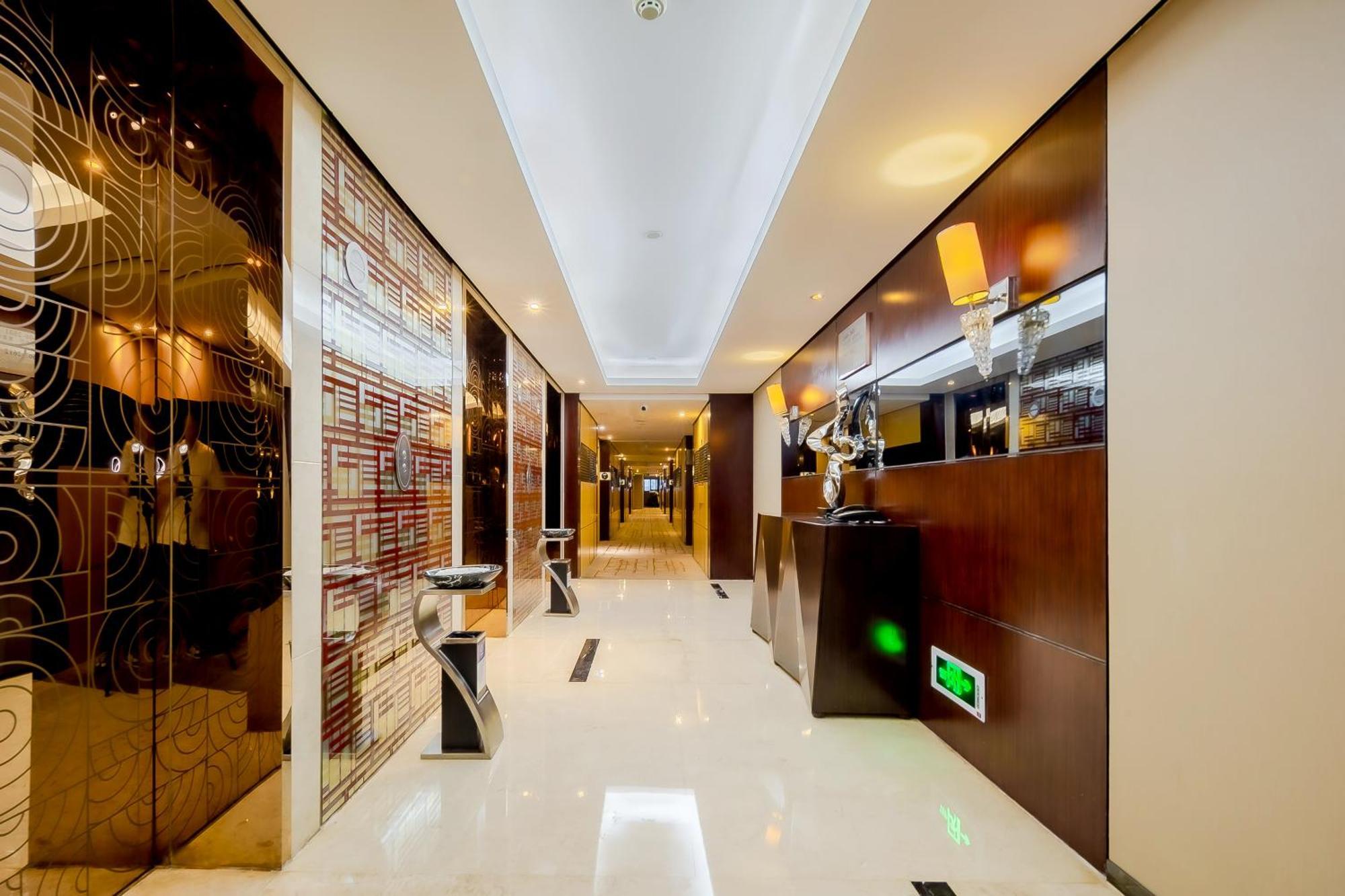 Celebrity Upper Class Hotel 청두 외부 사진