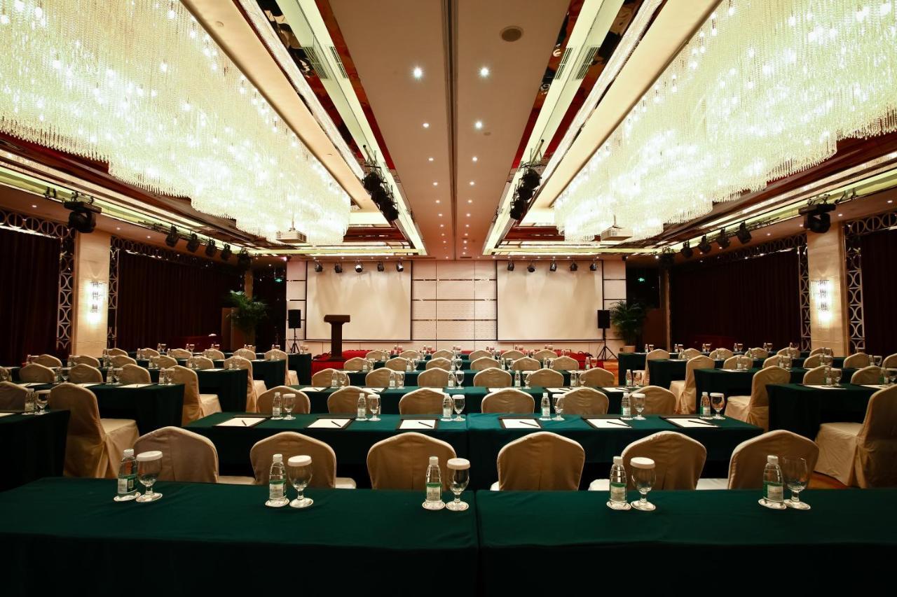 Celebrity Upper Class Hotel 청두 외부 사진